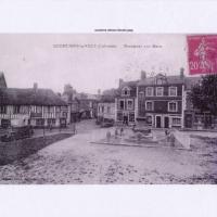 Place Saint Martin - le Monument aux Morts - Courtonne la Ville