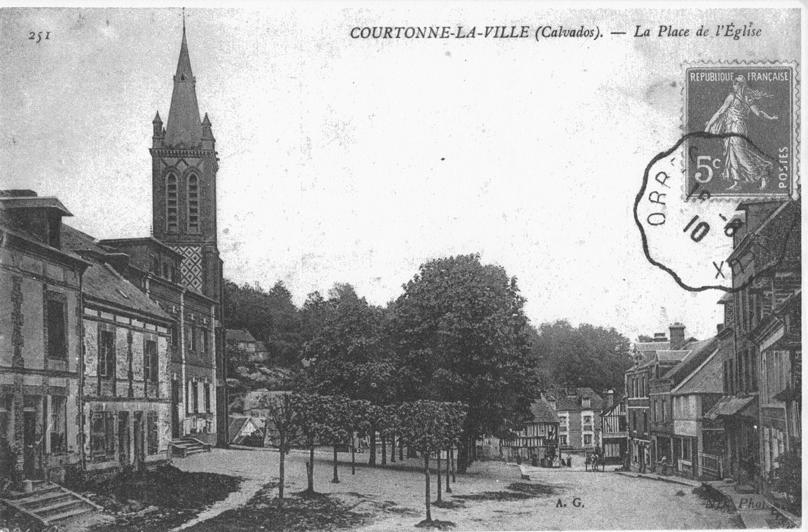 Place Saint Martin - Courtonne la Ville