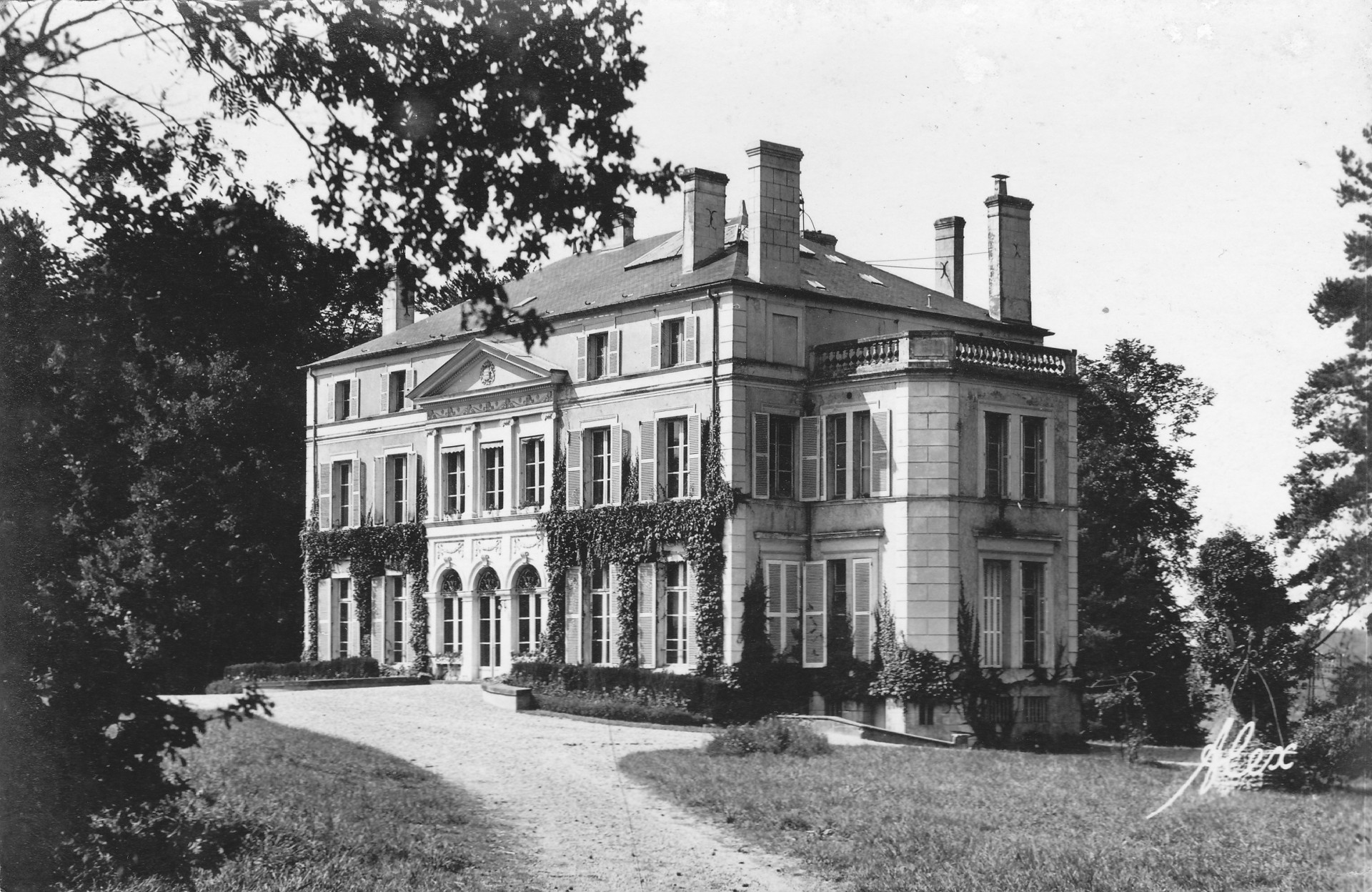 Le château - Saint-Paul de Courtonne