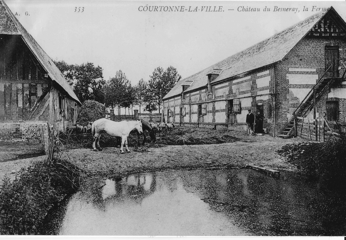 Le château du Besneray - La ferme -  Saint-Paul de Courtonne