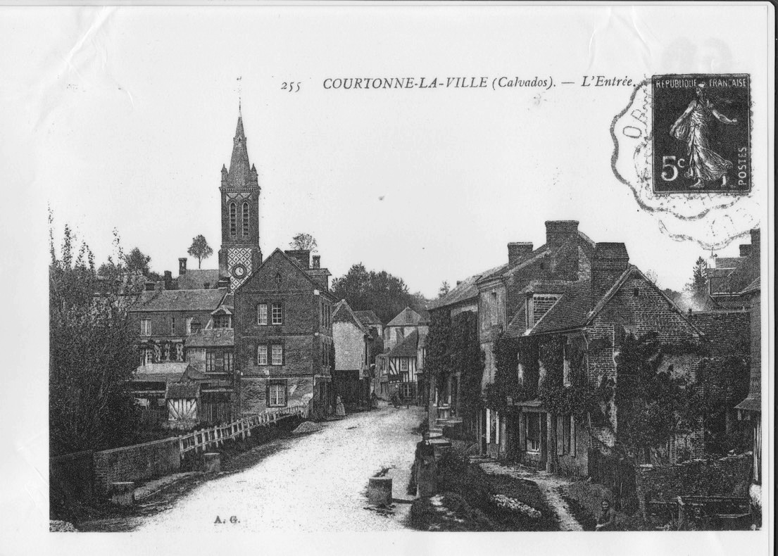 Le bourg de Courtonne la Ville